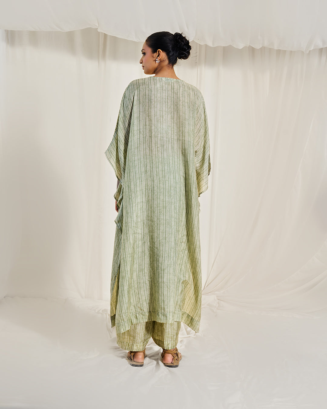 Willow Weave - Elan Set <br> Women's Printed Kaftan Set with Lace Yoke