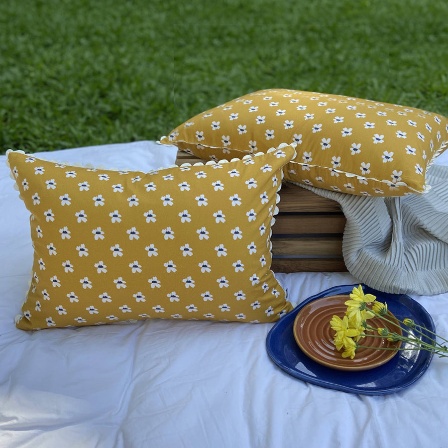 Dandelion - Bloom -Daisy - Cushion- Woven printed fabric