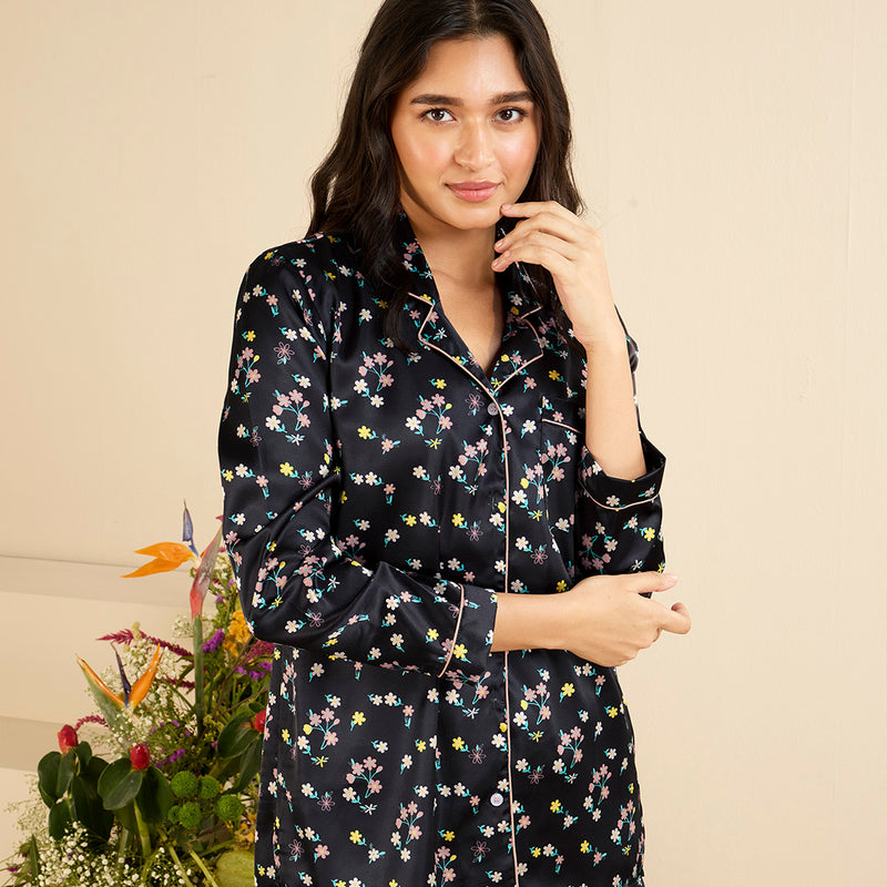 Daisy Dreams Satin Notched Pyjama Set