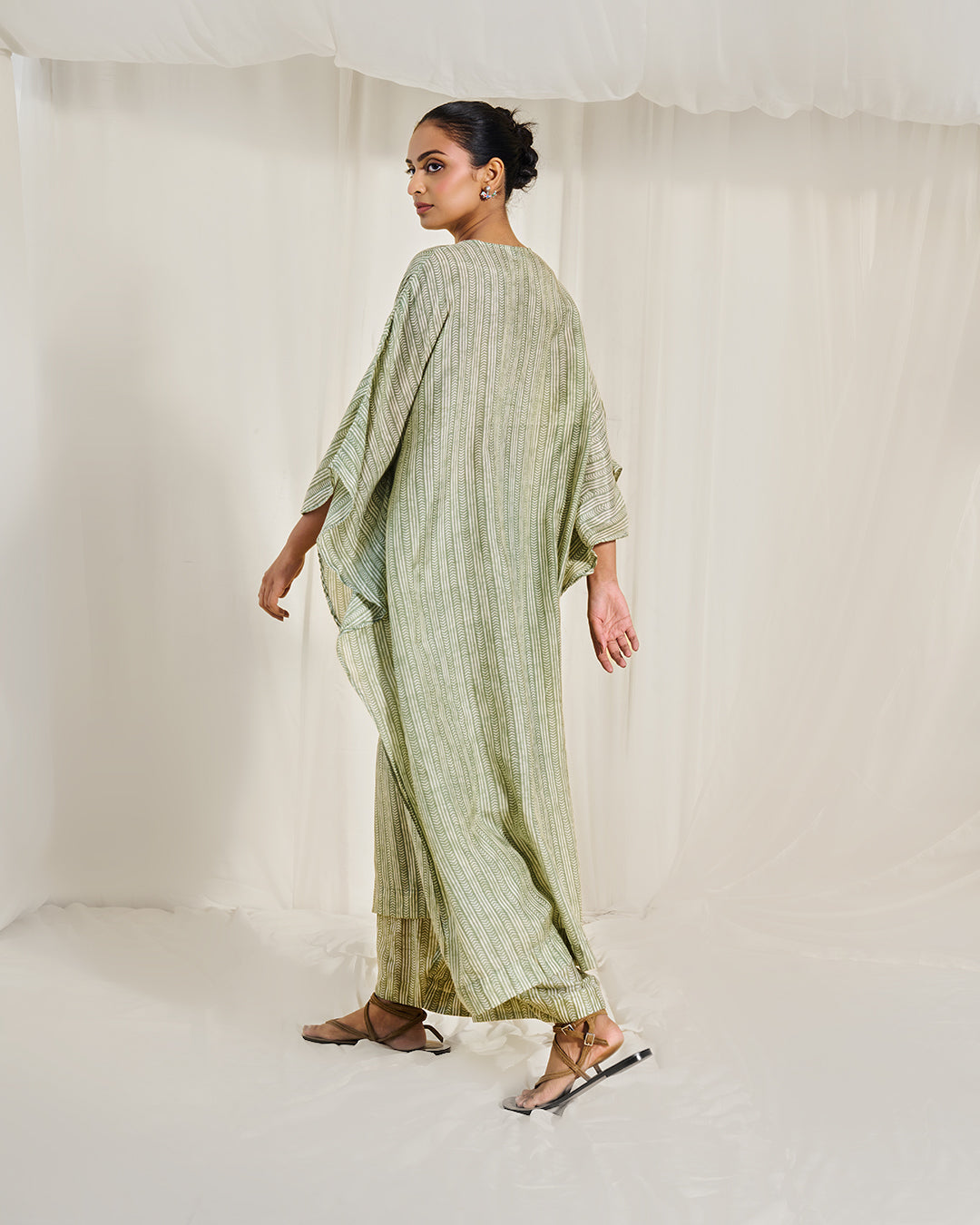 Willow Weave - Elan Set <br> Women's Printed Kaftan Set with Lace Yoke