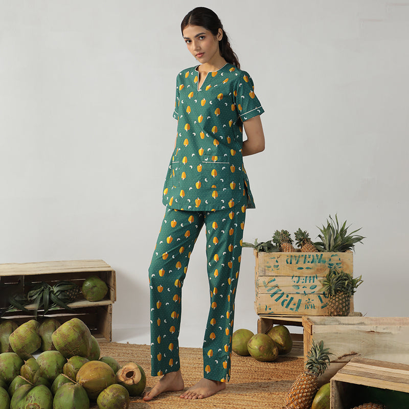 Nutty Retreat Cotton Dip-Neck Pyjama Set