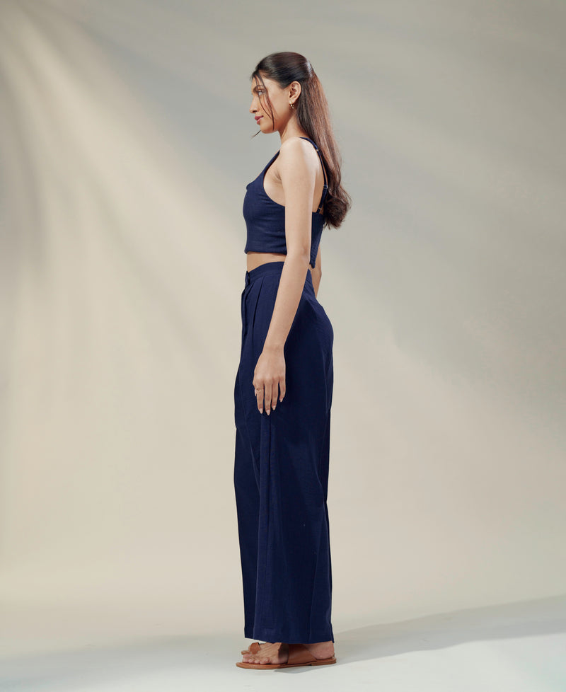 Nyra - Crop Top & Pants Set