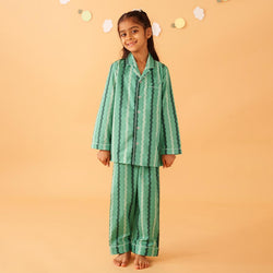 Evergreen Cotton Notched Pyjama Set