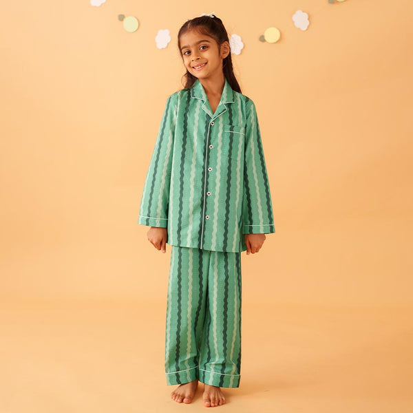 Evergreen Cotton Notched Pyjama Set