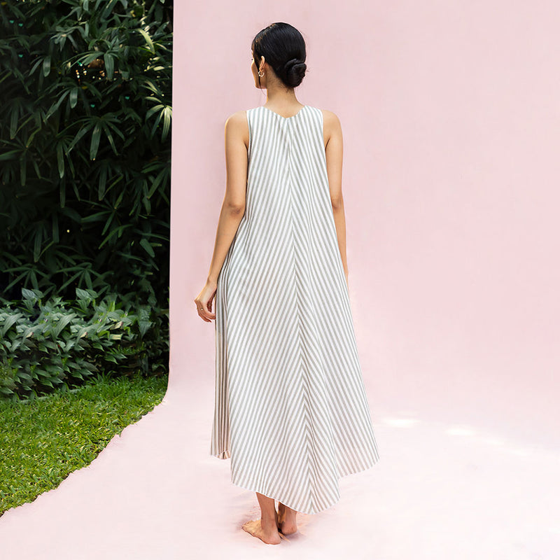 Nancy - Chill Dress